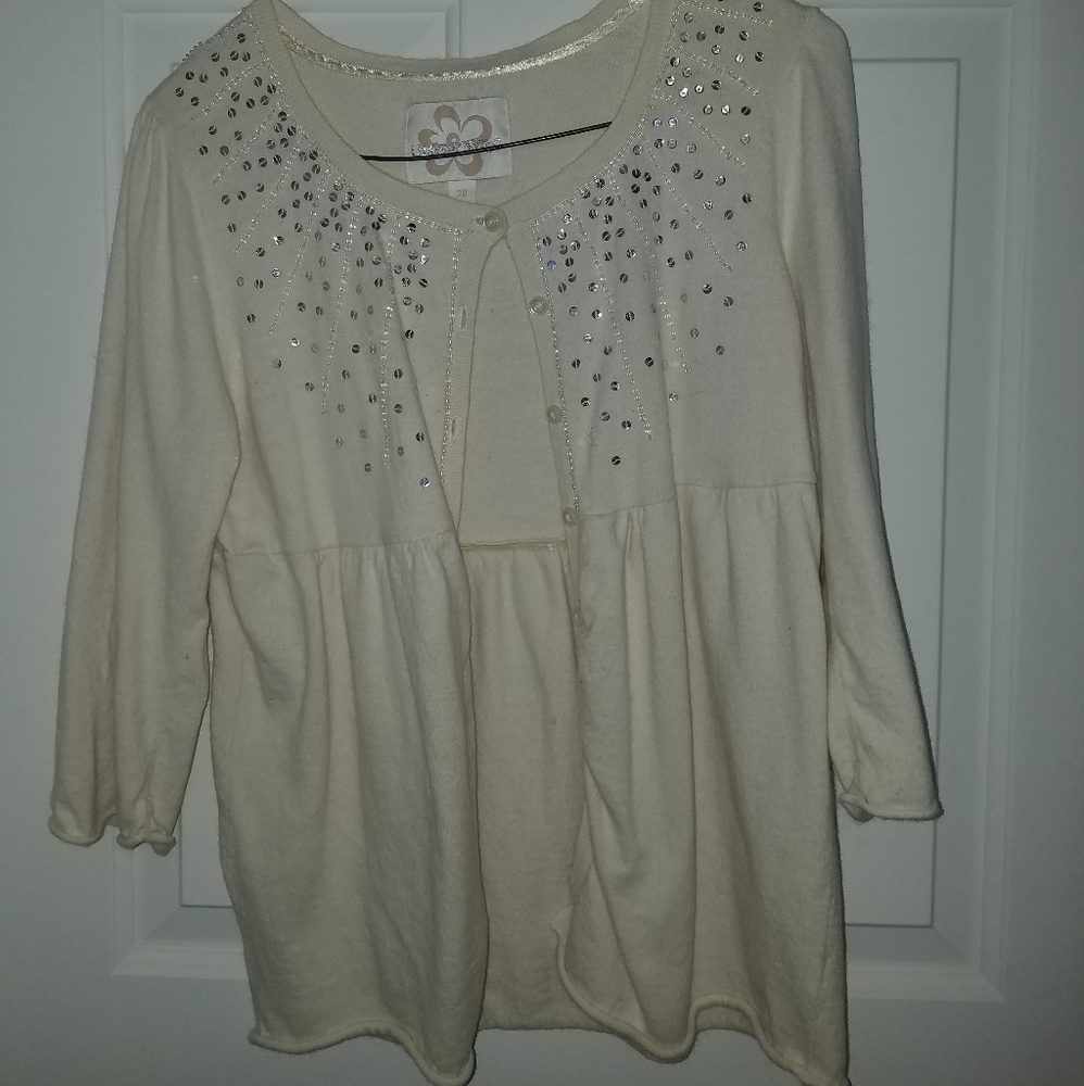 White Cardigan with a Glimmer